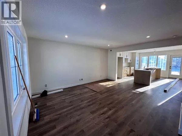 Penhold, AB T4E1X4,80 Oxford Boulevard