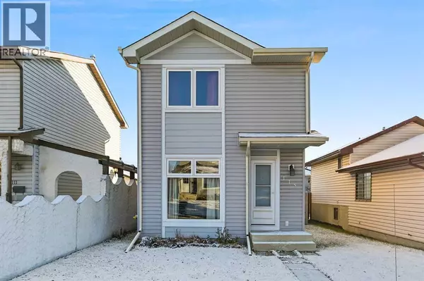 115 Castlegreen Close NE, Calgary, AB T3J1Y6