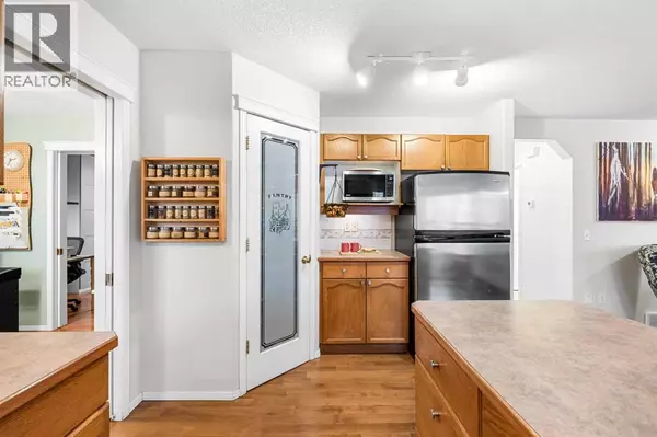 Airdrie, AB T4B2L6,62 Canoe Circle SW