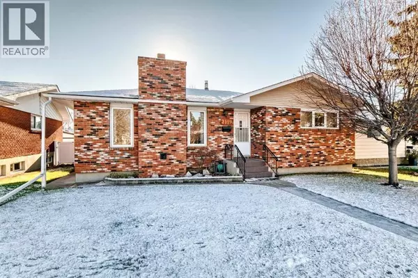 2119 Mackid Crescent NE, Calgary, AB T2B6B5