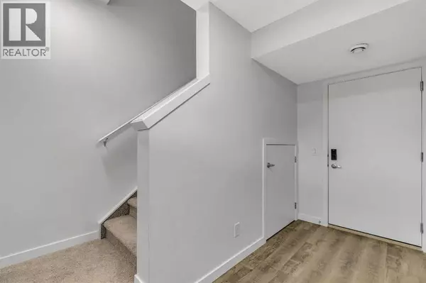 Calgary, AB T3N2G4,28 Redstone Boulevard NE