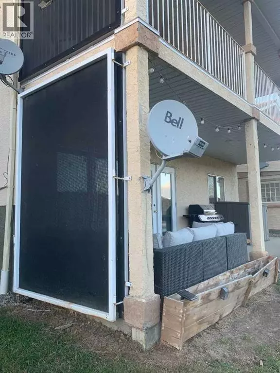 Lethbridge, AB T1K6V2,2, 398 CANYON Boulevard W