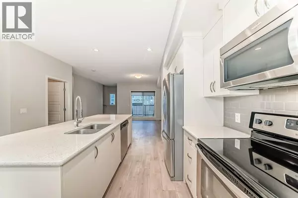 Calgary, AB T3R0Z7,409 NOLANLAKE Villas NW