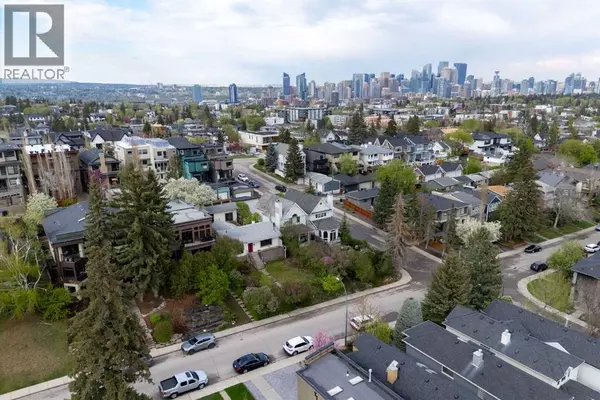 Calgary, AB T2T1R2,2006 30 Avenue SW