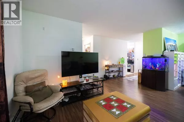 Calgary, AB T3A2E6,208, 4944 Dalton Drive NW