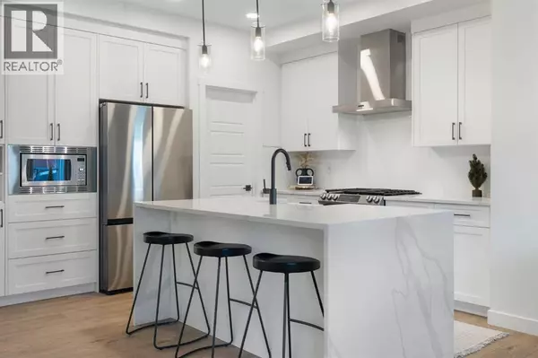 31 Saddlebred Court, Cochrane, AB T4C3B5