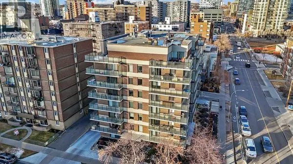 Calgary, AB T3C0V9,201, 1208 14 Avenue SW