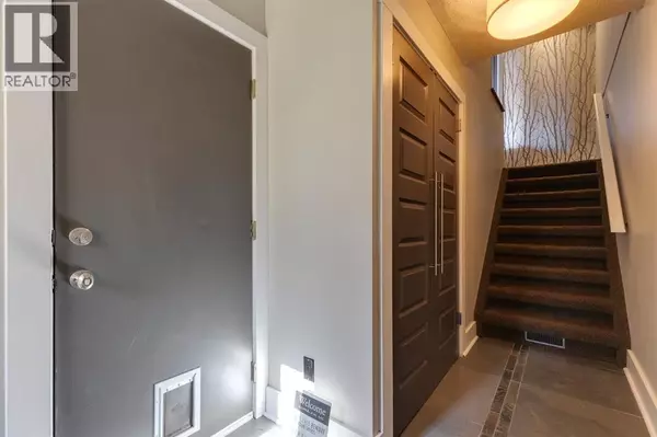 Calgary, AB T3H3H2,246 Christie Park Mews SW