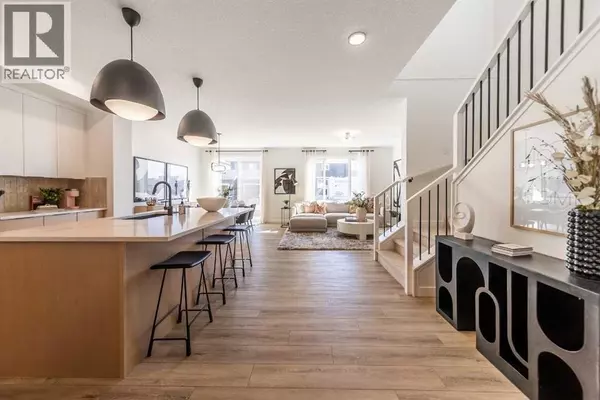 Calgary, AB T2Y0Z5,136 Versant Point SW