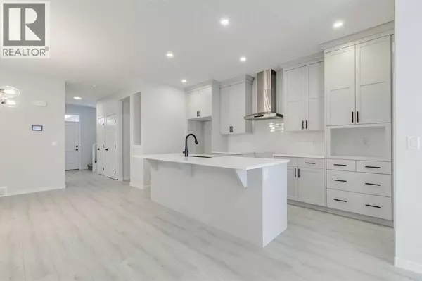 186 Creekside Manor SW, Calgary, AB T2X6J5