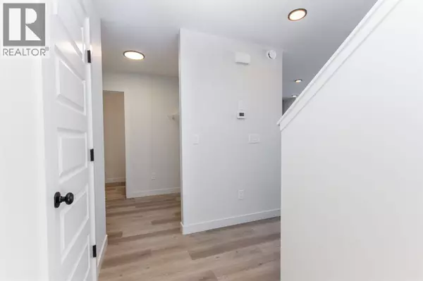 Penhold, AB T0M1R0,260 Augustus Way