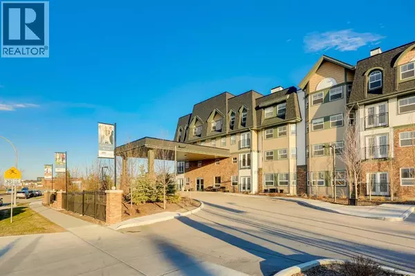 425, 2635 Eversyde Avenue SW, Calgary, AB T2Y5G9