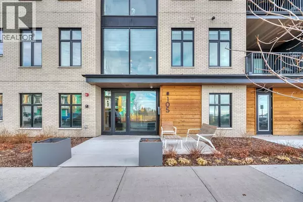 302, 105 Lebel Crescent NW, Calgary, AB T3B6M6