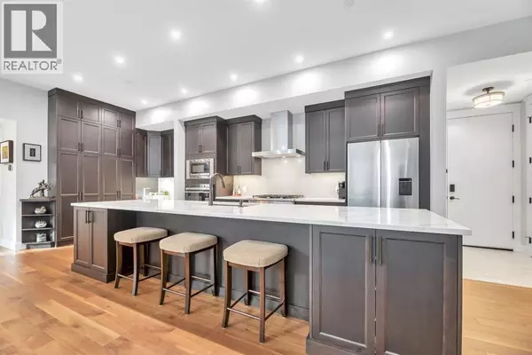 Calgary, AB T3B6M6,302, 105 Lebel Crescent NW