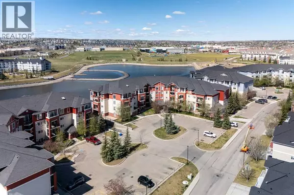 114, 156 Country Village Circle NE, Calgary, AB T3K0E5