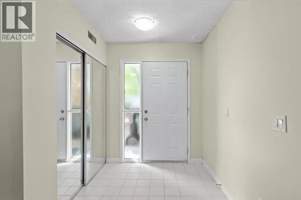 Calgary, AB T3H2V9,22 Coachway Gardens SW