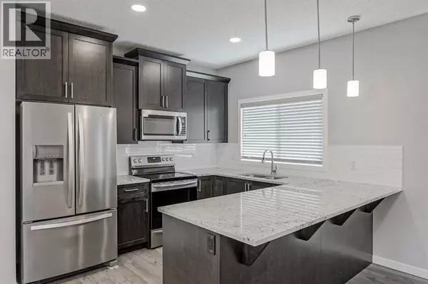 170 Carringvue Park NW, Calgary, AB T3P1L1