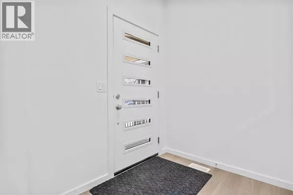 Airdrie, AB T4A3P3,2321 Lancaster Heights SE