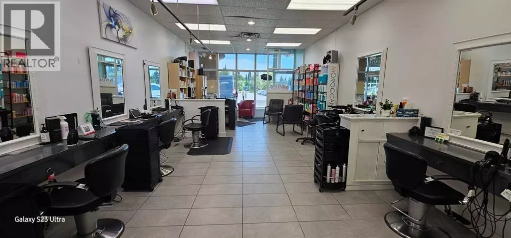 Calgary, AB T3E5R7,6 #, 6449 CROWNCHILD Trail NE