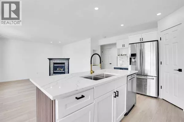 Calgary, AB T2Z0P7,30 new brighton Circle SE