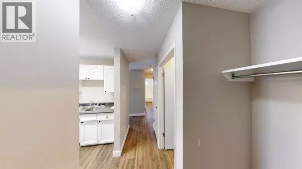 Grande Prairie, AB T8V1H4,201, 10114 105 Avenue