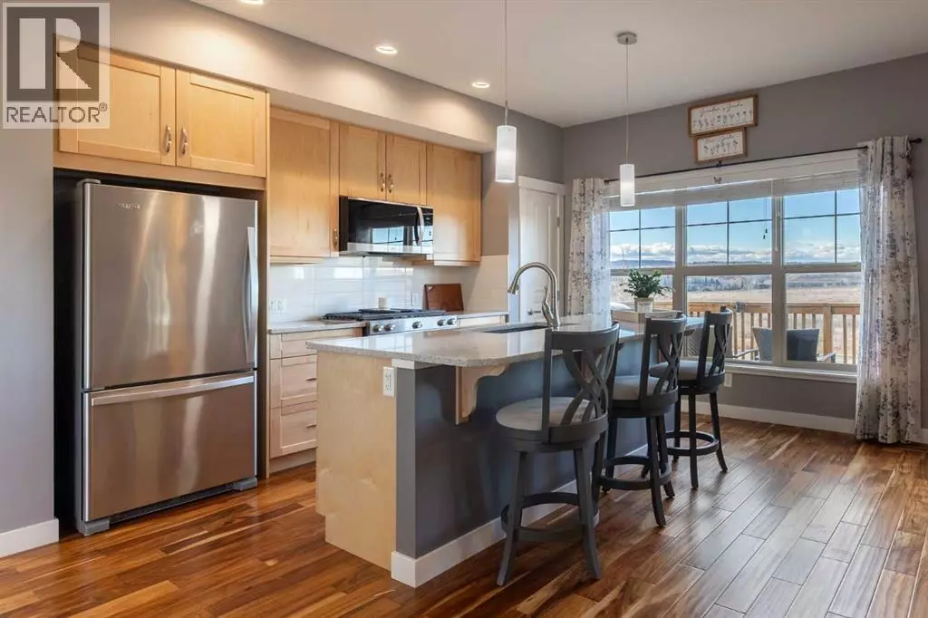 Cochrane, AB T4C2P4,1201, 32 Horseshoe Crescent