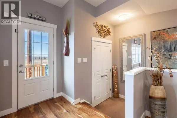 Cochrane, AB T4C2P4,1201, 32 Horseshoe Crescent