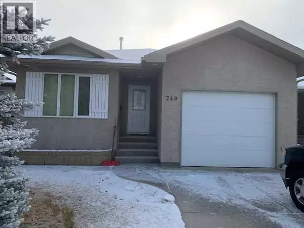 749 Blackfoot Terrace W, Lethbridge, AB T1K7Y6
