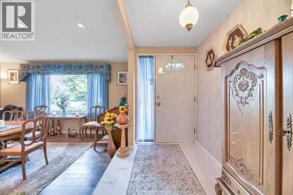 Calgary, AB T2W1T9,12519 Cannington Way SW