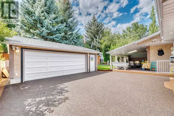 Calgary, AB T2W1T9,12519 Cannington Way SW