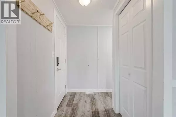 Calgary, AB T2A4V5,72, 6220 17 Avenue SE