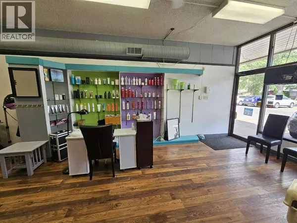 Lethbridge, AB T1H3H7,724 23 Street N