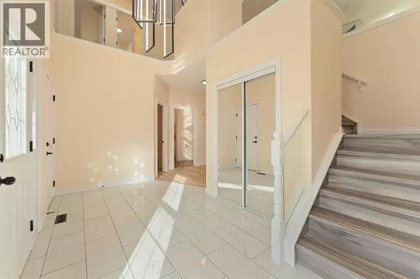 Calgary, AB T3R1R2,20 Sherwood Circle NW