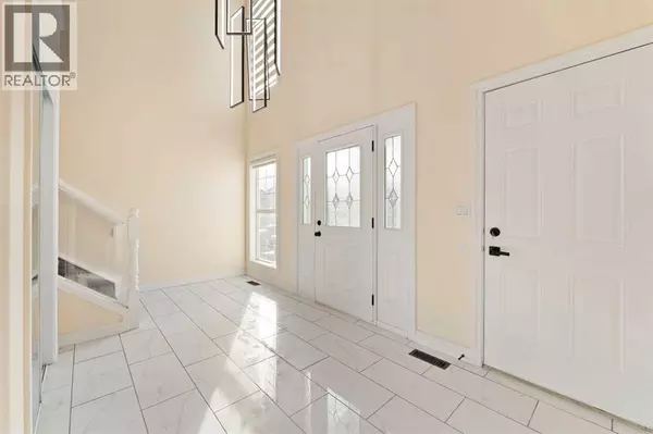 Calgary, AB T3R1R2,20 Sherwood Circle NW