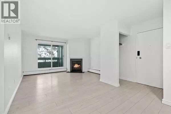 Calgary, AB T2W2T6,6308, 315 Southampton Drive SW