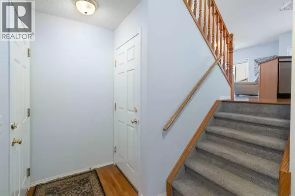 Calgary, AB T2Y4G9,46 Bridleridge Way SW