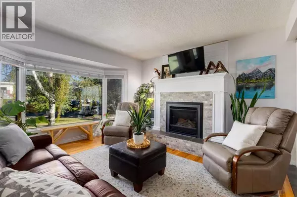 Calgary, AB T3E0L7,4011 25 Avenue SW