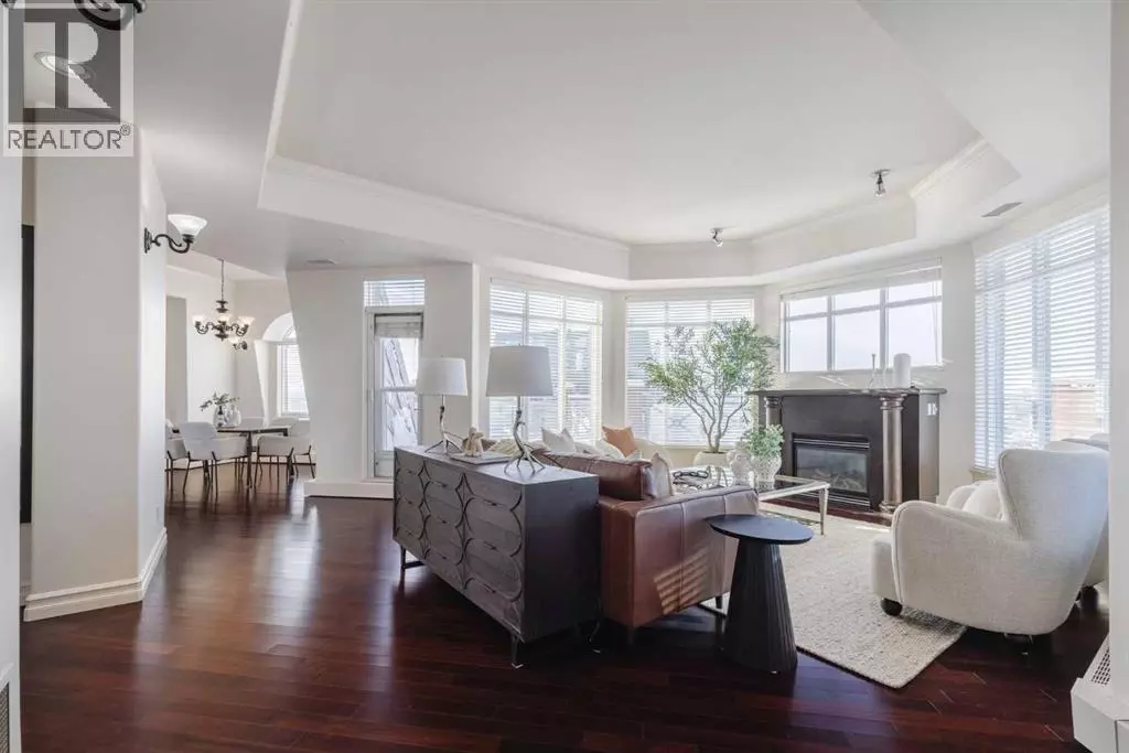 Calgary, AB T2N4Y7,1002, 1718 14 Avenue NW