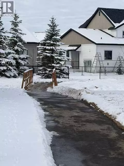 Airdrie, AB T4B5P5,1901, 15 Coopersfield Link SW