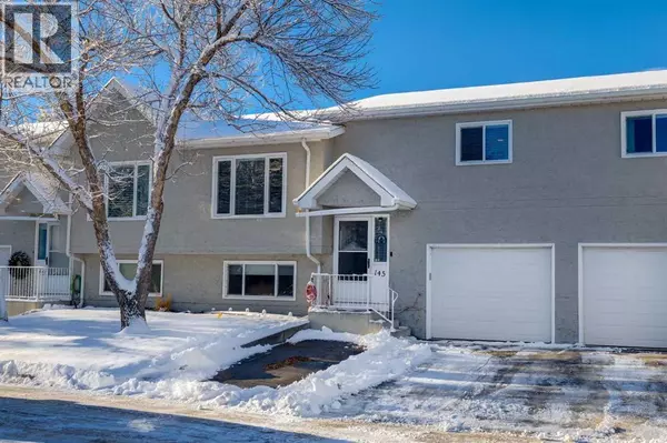 High River, AB T1V1C9,145 Fairway View NW