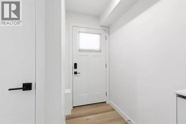 Calgary, AB T3H6E2,162 Spring Creek Common SW