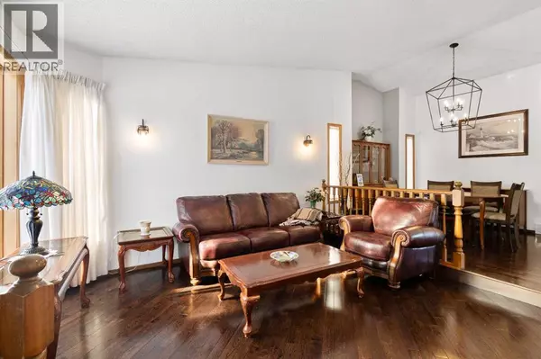 Calgary, AB T1Y6M8,70 Pasadena Gardens NE