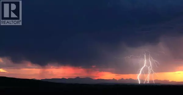 Calgary, AB T3H4N6,33 Discovery Rise SW