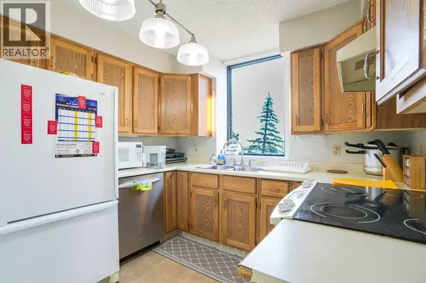 Calgary, AB T3B4W4,408, 80 Point Mckay Crescent NW