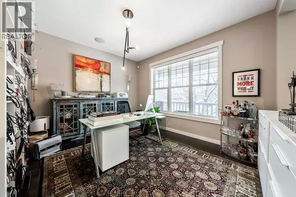 Calgary, AB T2T6M1,78 Ypres Green SW