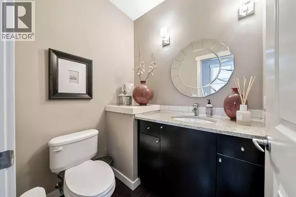 Calgary, AB T2T6M1,78 Ypres Green SW