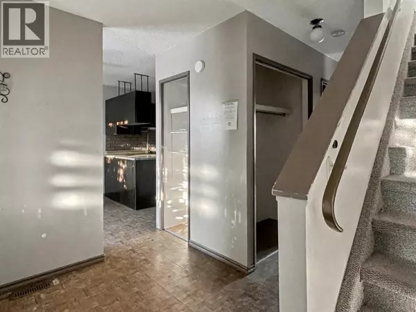 Fort Mcmurray, AB T9H4T2,114 Bird Crescent