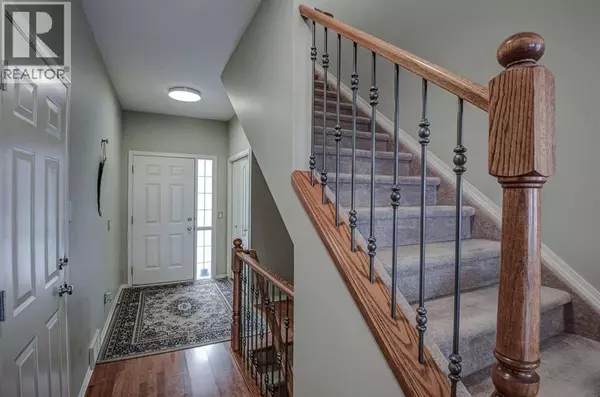 Calgary, AB T3A6H2,96 Hampstead Green NW