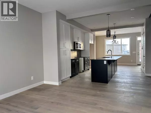 Calgary, AB T3S0A7,33 Sora Gate SE