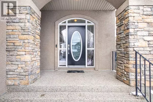 Calgary, AB T3G5Z3,86 Royal Ridge Mount NW